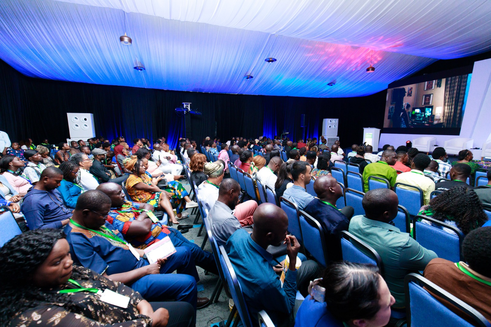 Participants listening the discussion