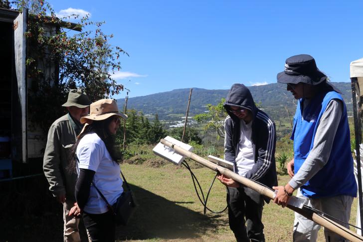 A new community network, the "Red Ovejas Verdes", in Colombia. Photo: Colnodo