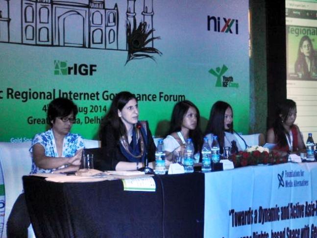 An all-woman on-site panel during FMA’s workshop in APrIGF on August 5. (L-R) Lisa Garcia of FMA, Anja Kovacs of Internet Democracy Project India, Noelle De Guzman of Internet Society Asia Pacific, Naomi Fontanos of GANDA Filipinas, and Nica Dumlao of FMA.