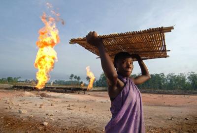  image linking to Photo essay: Enabling Nigerian communities to see the soot around them 